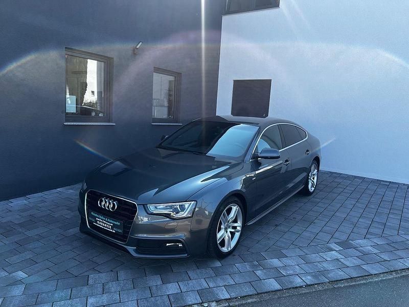 Grau Gebraucht 2015 Audi A5 Sportback S-Line Kleinwagen | 17.999 € (Fairer Preis) - Bild 1/4