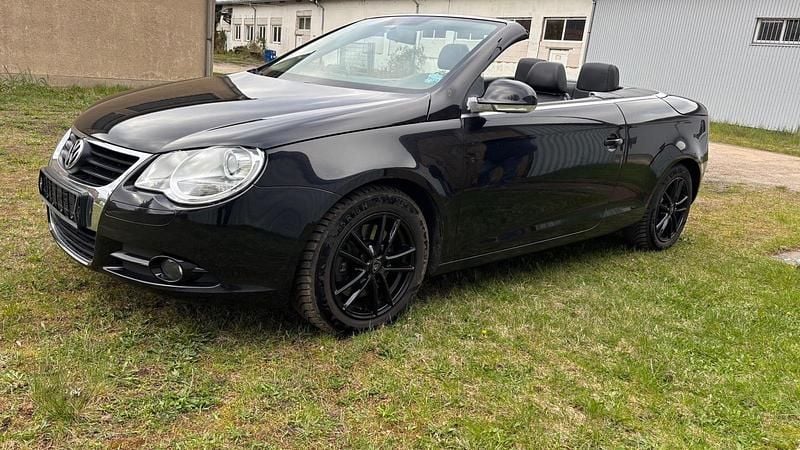 Używany VW Eos 140 KM (102 kW) 2007 Czarny Kabriolet