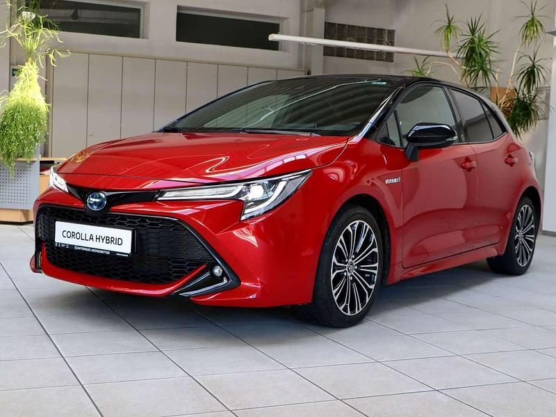 Gebraucht Toyota Corolla Team 98 PS (72 kW) 2020 Emotional red 2 / black mica Kleinwagen