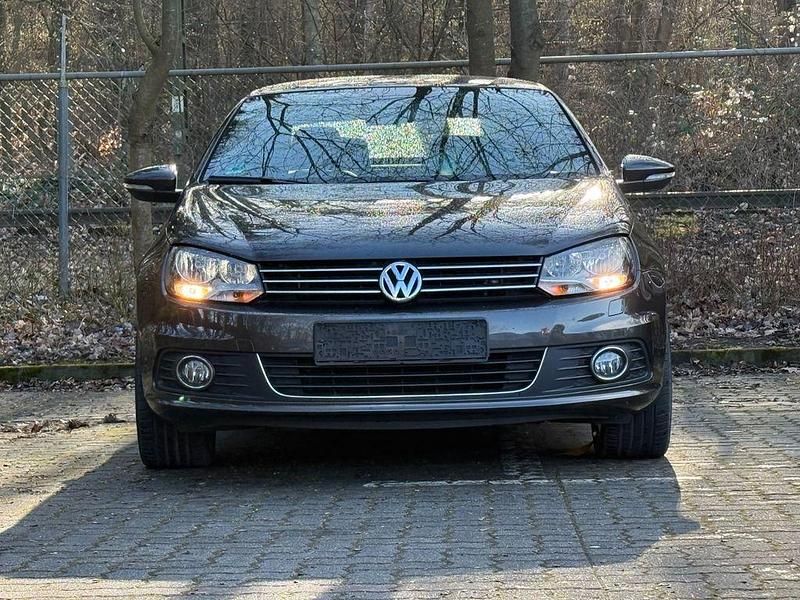 Gebraucht VW Eos 122 PS (89 kW) 2011 Braun Cabrio