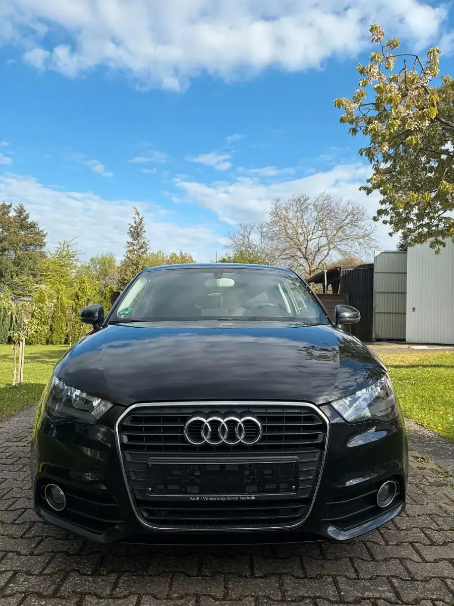 Gebraucht Audi A1 105 PS (77 kW) 2010 Schwarz Kleinwagen