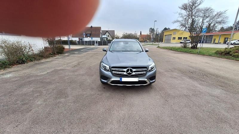 Gebraucht Mercedes GLC220 170 PS (125 kW) 2017 Grau SUV