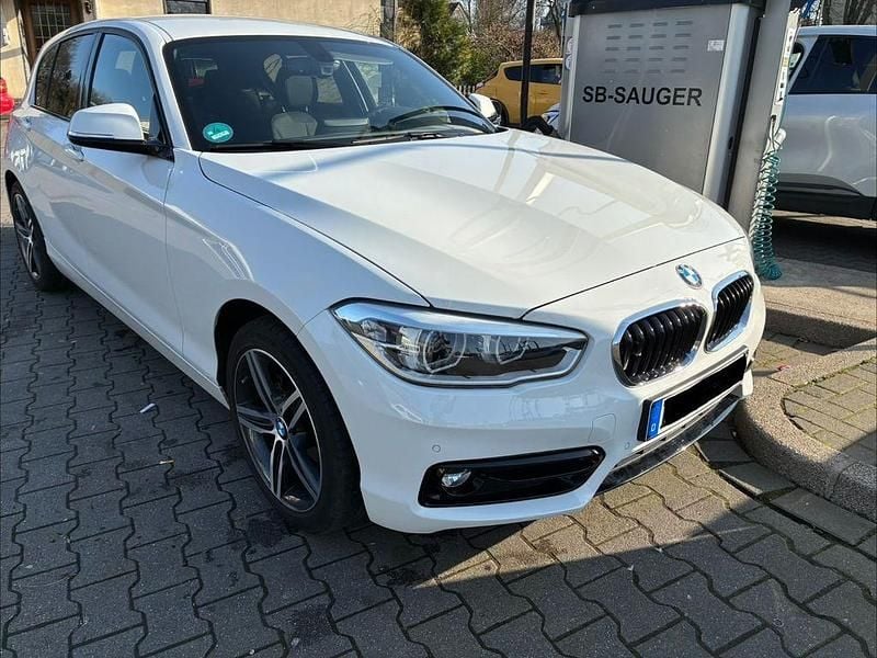 Gebraucht BMW 118 Sport Line 136 PS (100 kW) 2018 Weiß Kleinwagen