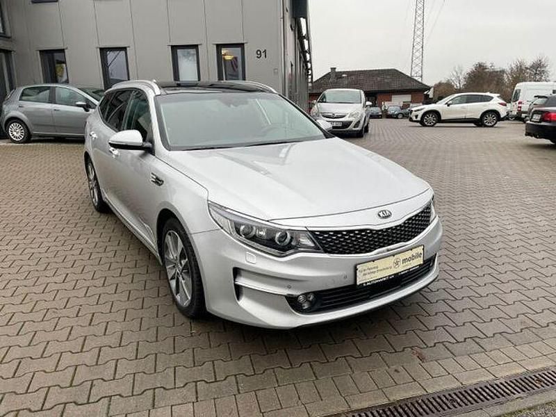 Gebraucht Kia Optima 141 PS (103 kW) 2017 Silber Kombi