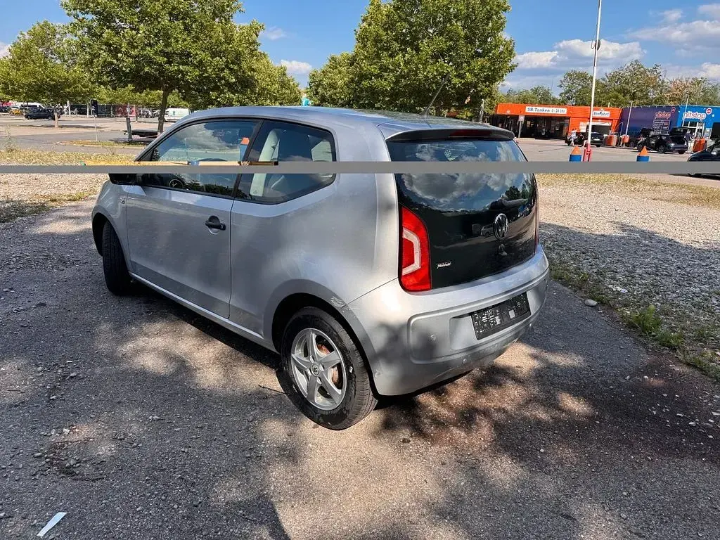 Gebraucht VW up! 60 PS (44 kW) 2015 Silber Kleinwagen
