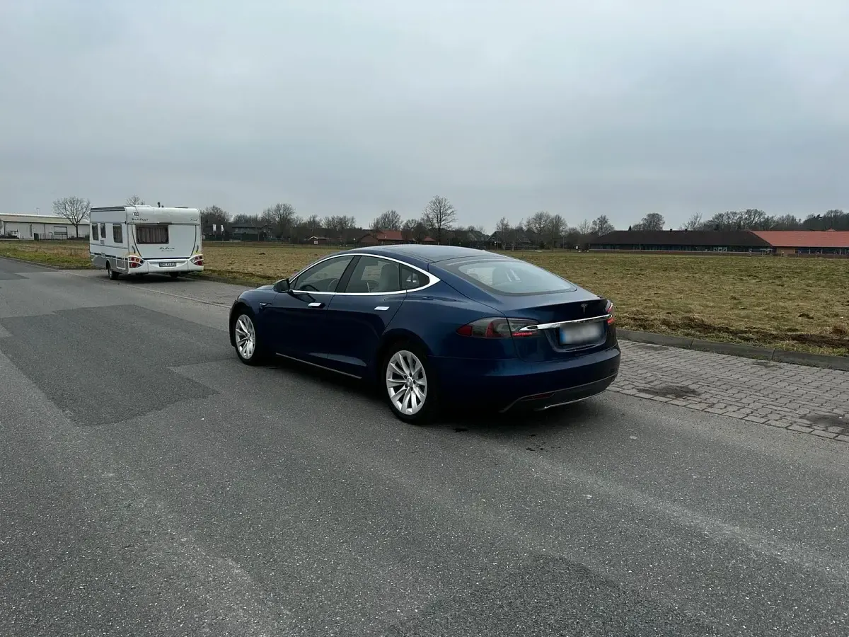 Gebraucht Tesla Model S 311 kW (423 PS) 2016 Blau Kleinwagen