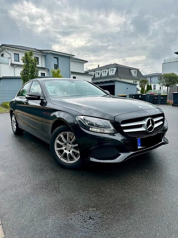 Gebraucht Mercedes C200 184 PS (135 kW) 2015 Schwarz Limousine