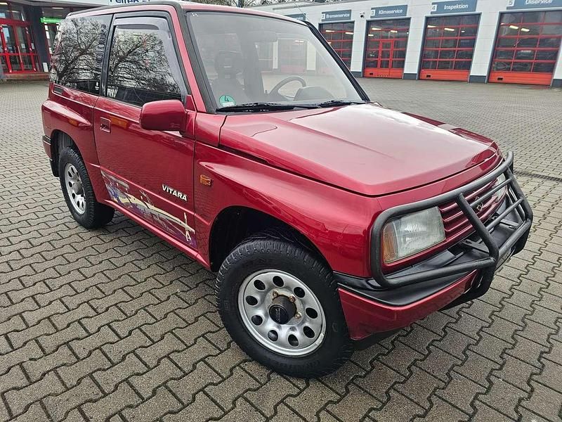 Gebraucht Suzuki Vitara 80 PS (58 kW) 1992 Rot SUV