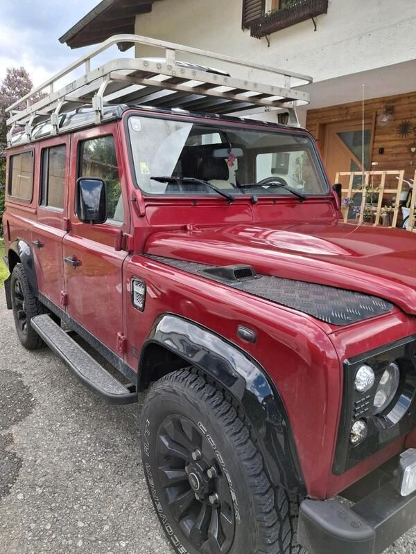 Rot Gebraucht 2014 Land Rover Defender SUV | 44.900 € - Bild 1/4