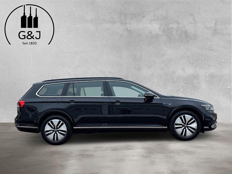 Gebraucht VW Passat GTE 218 PS (160 kW) 2021 Schwarz Kombi