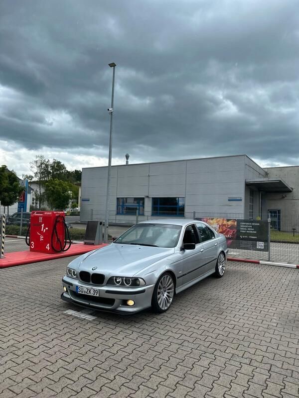 Silber Gebraucht 1997 BMW 520 Limousine | 2.500 € (Fairer Preis) - Bild 1/4