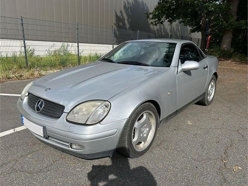 Silber Gebraucht 1998 Mercedes SLK230 Cabrio | 4.400 € (Fairer Preis) - Bild 1/4