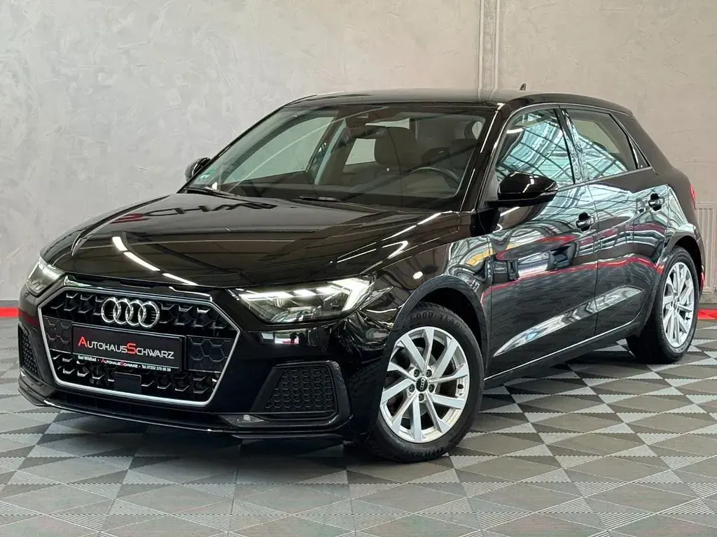 Gebraucht Audi A1 Sportback Sport 110 PS (80 kW) 2023 Mythosschwarz metallic Kleinwagen