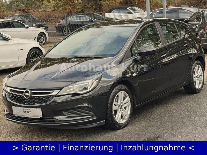 Schwarz Gebraucht 2017 Opel Astra Edition Limousine | 4.999 € (Superpreis) - Bild 1/4