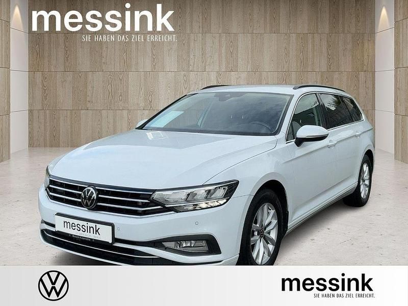 Gletscherweiß metallic Gebraucht 2022 VW Passat Business Kombi | 21.990 € (Fairer Preis) - Bild 1/4