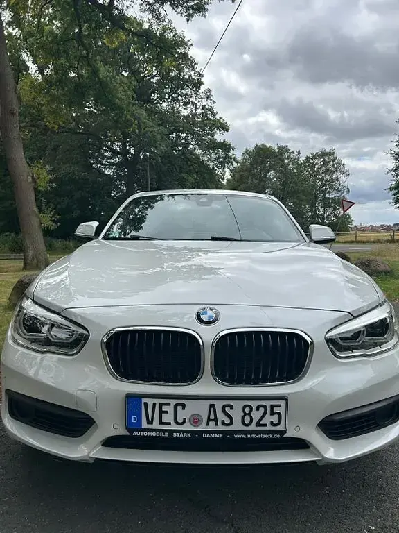 Gebraucht BMW 118 150 PS (110 kW) 2017 Weiß Limousine