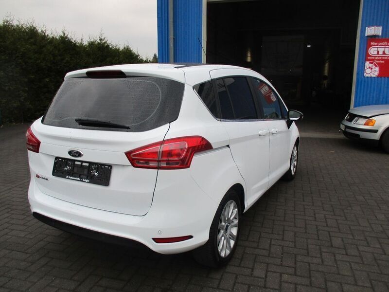 Second-hand Ford B-MAX Titanium 95 CP (69 kW) 2013 Alb Monovolum