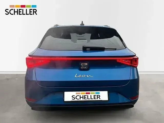 Gebraucht Seat Leon Style 150 PS (110 kW) 2024 Saphirblau Kombi