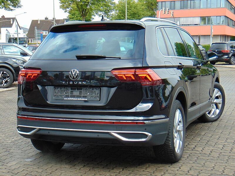 Gebraucht VW Tiguan Elegance 150 PS (110 kW) 2022 Schwarz SUV