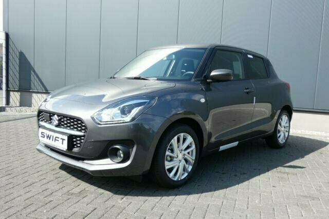 Gebraucht Suzuki Swift Comfort 83 PS (61 kW) 2021 Weiß metallic Kleinwagen