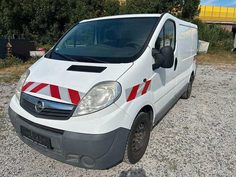 Weiß Gebraucht 2013 Opel Vivaro Van | 3.700 € (Superpreis) - Bild 1/4