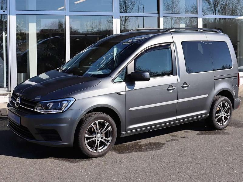 Gebraucht VW Caddy Trendline 125 PS (91 kW) 2017 Indiumgrau metallic Van / Kleinbus