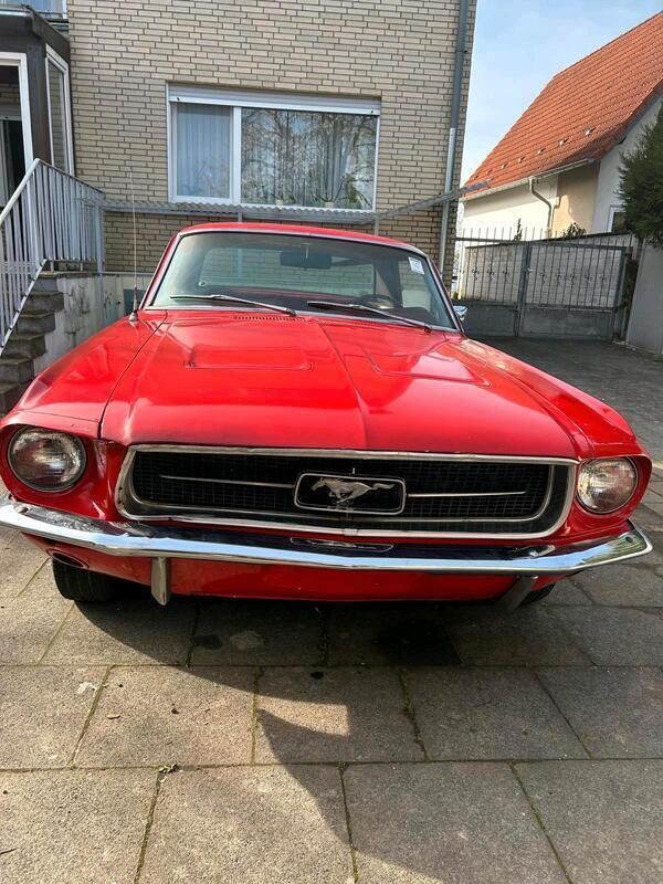 Rot Gebraucht 1967 Ford Mustang Coupé | 13.500 € - Bild 1/4