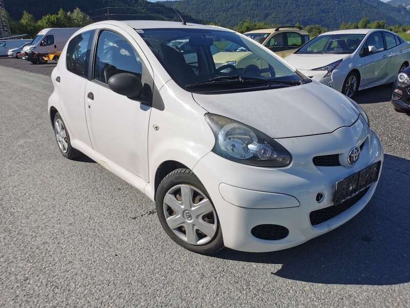 Weiß Gebraucht 2011 Toyota Aygo Cool Kleinwagen | 1.790 € (Superpreis) - Bild 1/4