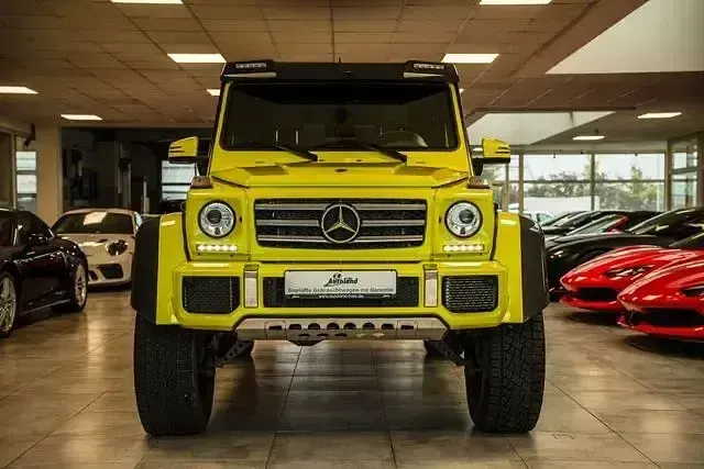 Gebraucht Mercedes G500 4x4² 421 PS (309 kW) 2017 Gelb SUV