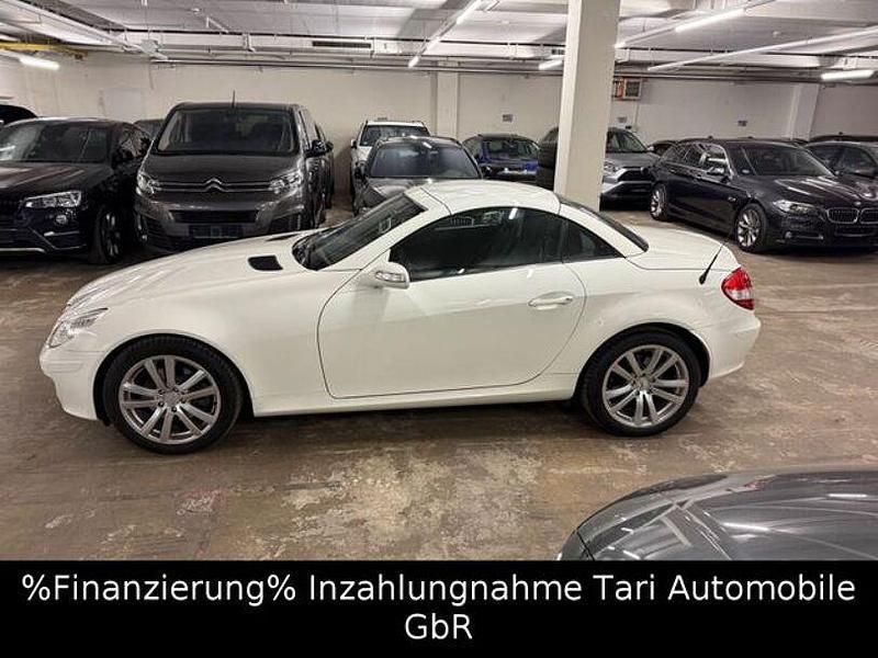 Gebraucht Mercedes SLK280 231 PS (169 kW) 2006 Calcitweiss / zirrusweiss Cabrio