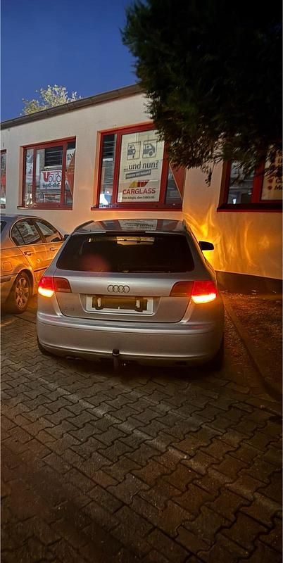 Grau Gebraucht 2005 Audi A3 Kleinwagen | 1.600 € (Superpreis) - Bild 1/3