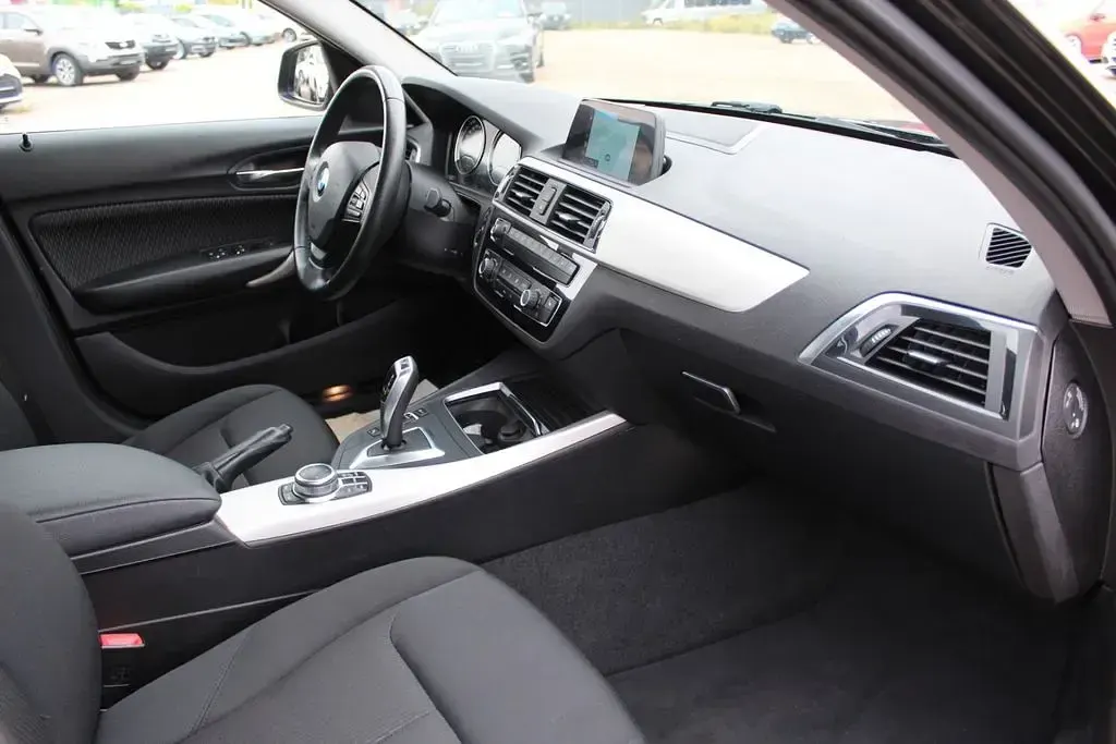 Gebraucht BMW 116 Performance 116 PS (85 kW) 2018 Black sapphire metallic Kleinwagen
