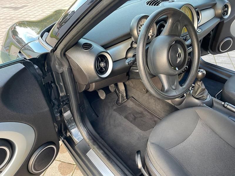 Gebraucht Mini Cooper Cabriolet 122 PS (89 kW) 2012 Braun Cabrio