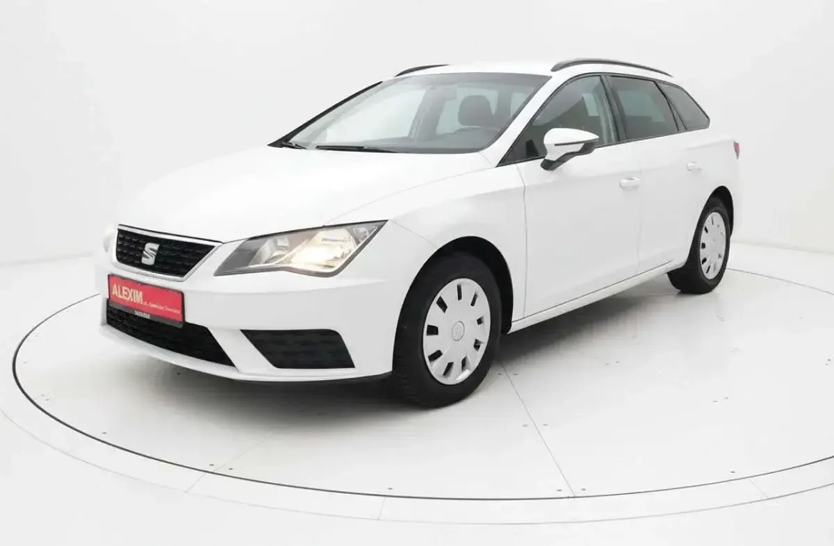 Używany Seat Leon ST Reference 110 KM (80 kW) 2017 Biały Kombi