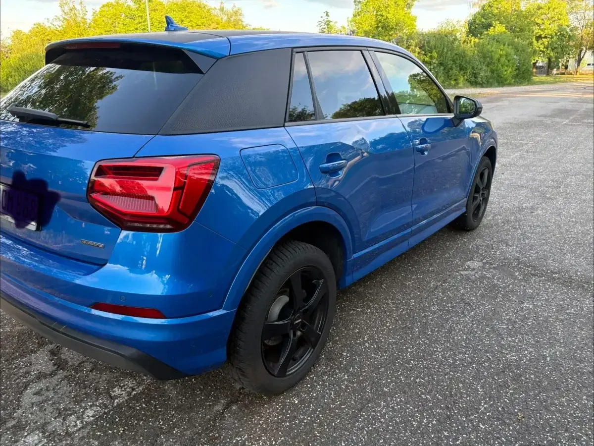 Gebraucht Audi Q2 Design 190 PS (139 kW) 2017 Blau SUV
