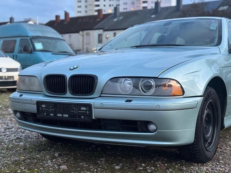 Second-hand BMW 520 170 CP (125 kW) 2000 Verde Break