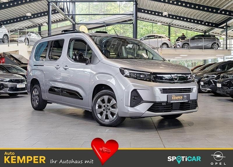 Grau Gebraucht 2024 Opel Combo Van / Kleinbus | 29.250 € - Bild 1/4