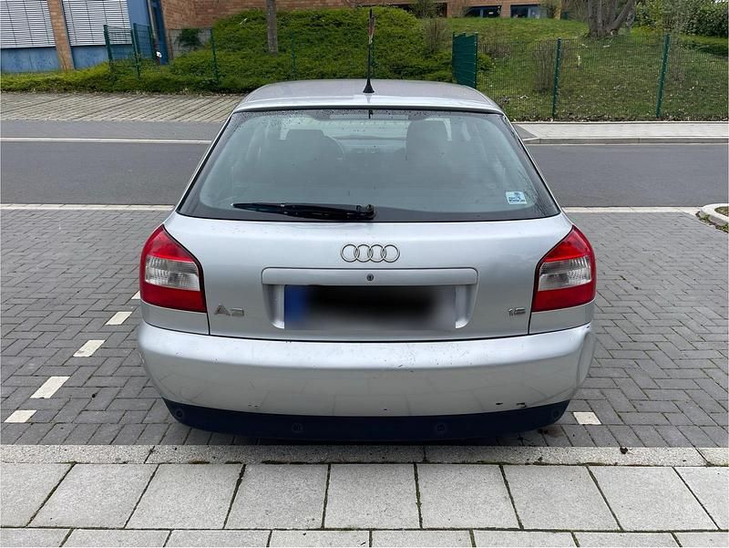 Gebraucht Audi A3 125 PS (91 kW) 2003 Silber Kleinwagen