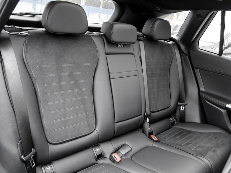 Gebraucht Mercedes GLC300 AMG 258 PS (189 kW) 2025 Grau graphitgrau SUV