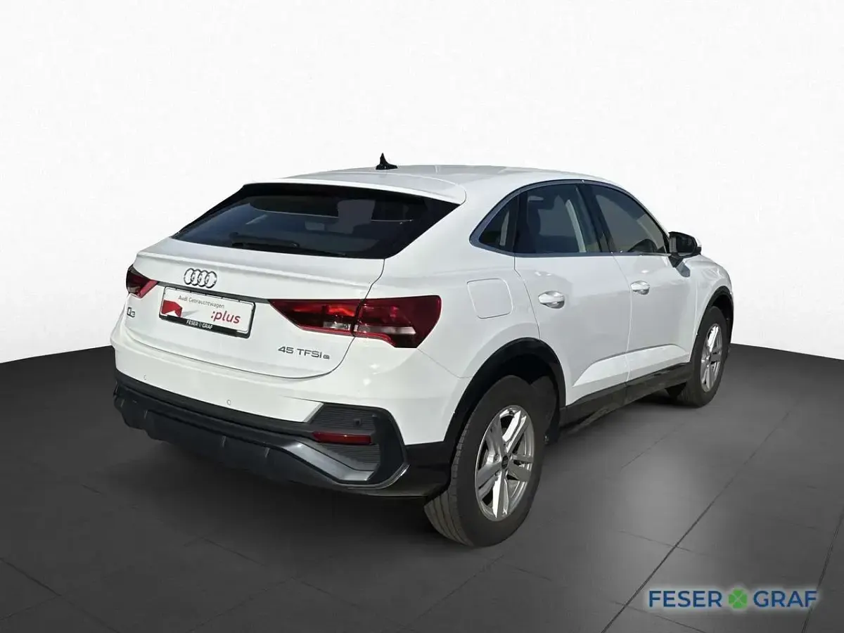 Gebraucht Audi Q3 Sportback Comfort 245 PS (180 kW) 2022 Ibisweiß SUV
