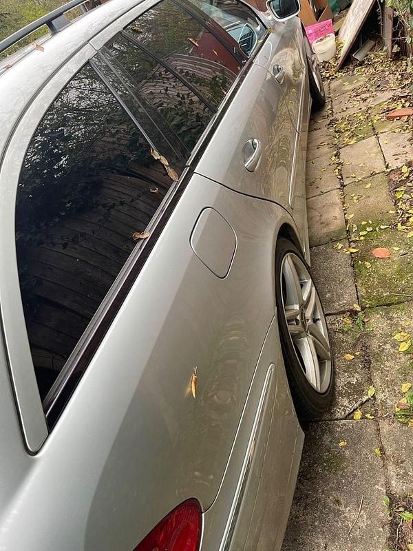 Gebraucht Mercedes E320 Avantgarde 224 PS (164 kW) 2006 Silber Kombi