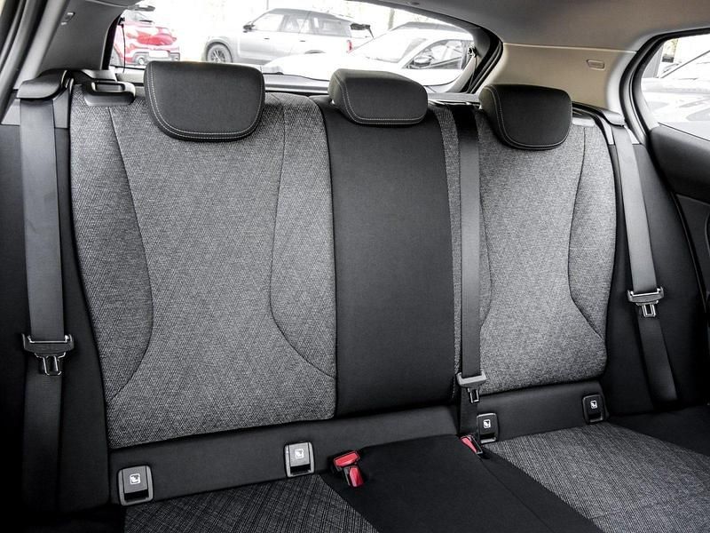 Gebraucht BMW 120 170 PS (125 kW) 2025 Weiß Kleinwagen