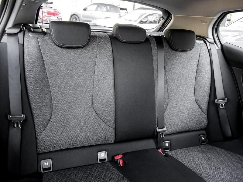 Gebraucht BMW 120 Shadowline 170 PS (125 kW) 2025 Weiß Kleinwagen