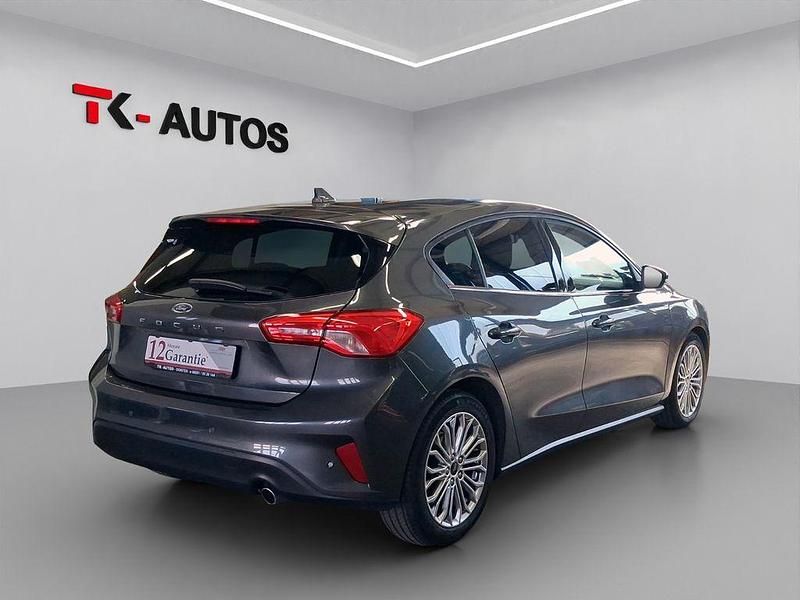 Gebraucht Ford Focus Titanium X 120 PS (88 kW) 2020 Grau Limousine