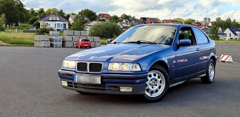 Blau Gebraucht 1996 BMW 316 Coupé | 899 € (Superpreis) - Bild 1/4