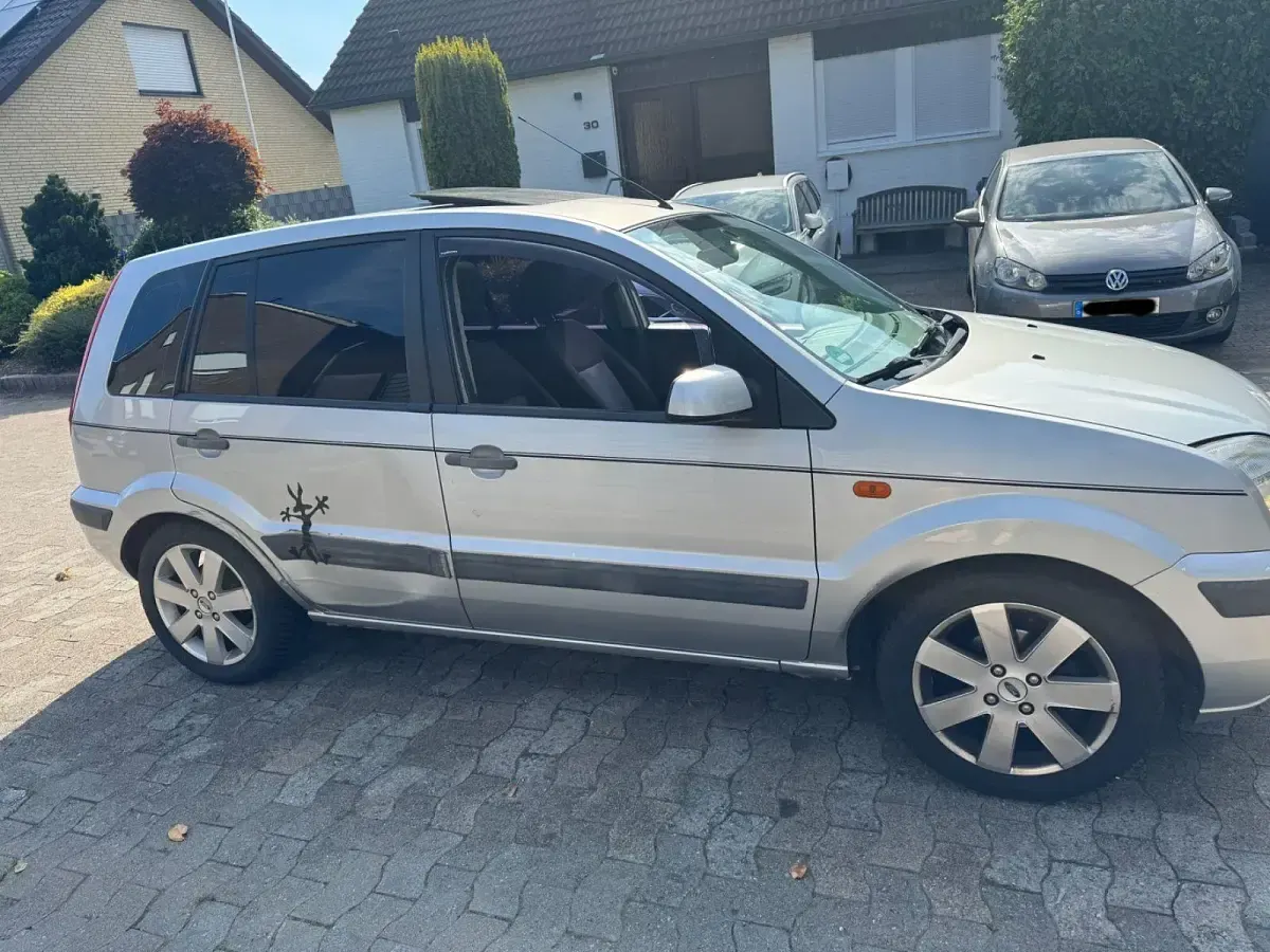Gebraucht Ford Fusion 101 PS (74 kW) 2006 Silber Kleinwagen