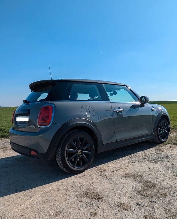 Gebraucht Mini Cooper SE Classic 135 kW (184 PS) 2021 Grau Kleinwagen