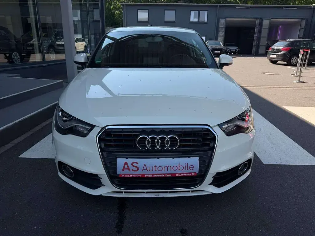 Gebraucht Audi A1 Ambition 122 PS (89 kW) 2011 Beige Kleinwagen
