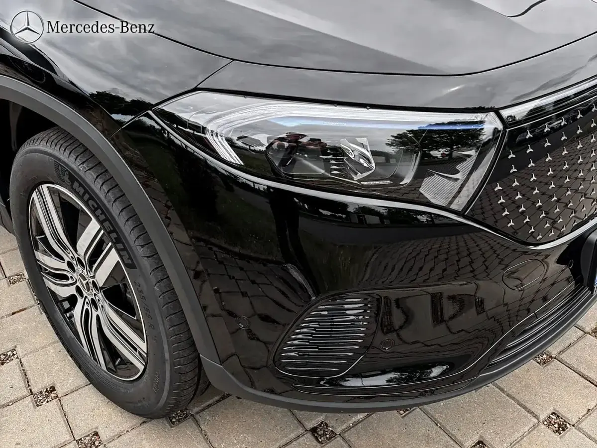 Gebraucht Mercedes EQA250+ Night 139 kW (190 PS) 2026 Unilack nachtschwarz SUV