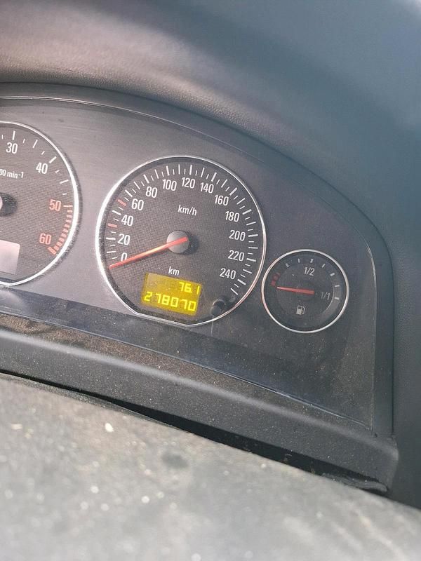 Gebraucht Opel Signum 125 PS (91 kW) 2003 Schwarz Kleinwagen